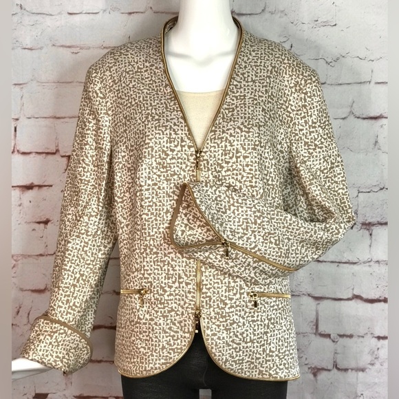 ESCADA Jackets & Blazers - ESCADA M Tan & Cream print Gold Zipper detail Moto vibe Size EU 44 jacket blazer